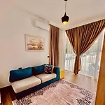 Apartament Indriti
